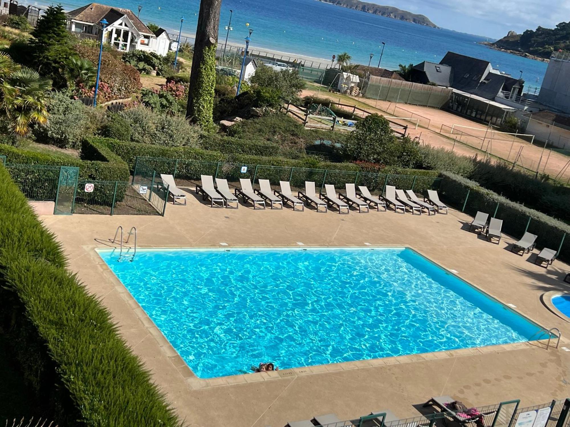 Appartement Acces Plage Perros-Guirec Exterior photo